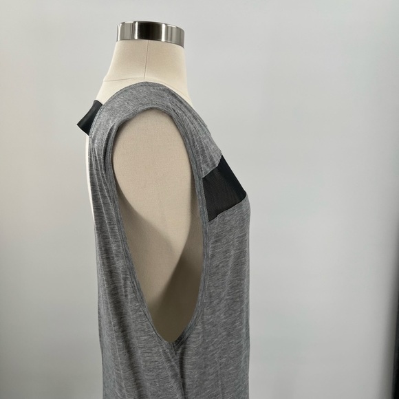 Nike Dri-Fit Breathe Sleeveless Training Top Ladies Size Medium - Picture 4 of 7